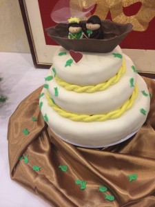 the kayak wedding cake
